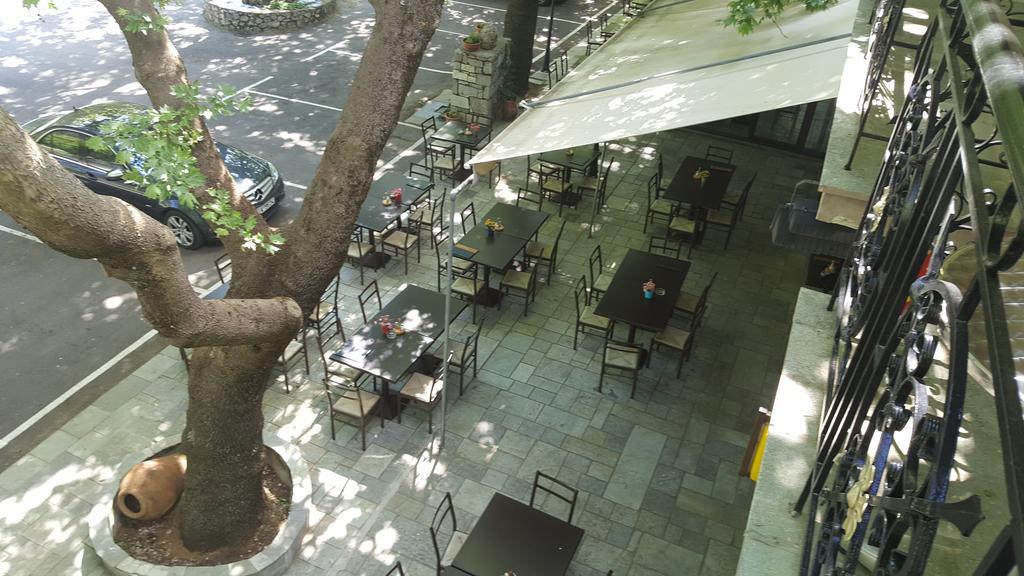 Hani Zemenou Arachova Exterior photo